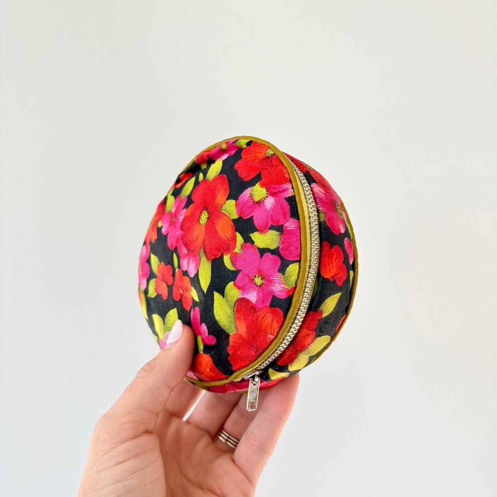 Vintage Floral Round Coin Purse Jewelry Pouch Red Pink Green Retro